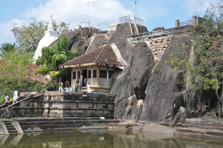 Isurumuniya Temple